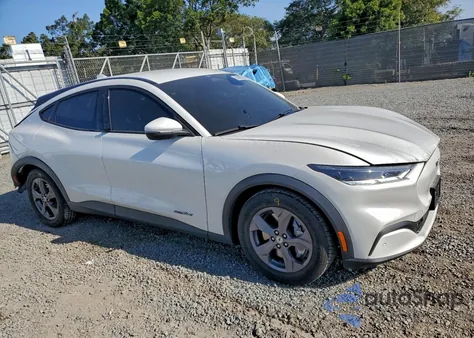 2022 Ford Mustang Mach-E Select z USA, uszkodzony, nr VIN 3FMTK1RM8NMA35386